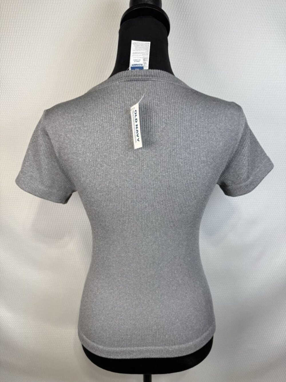Old Navy Exhale Seamless Rib Knit Short Sleeve Gray Women Top Sz Medium Tall NWT - Picture 3 of 9